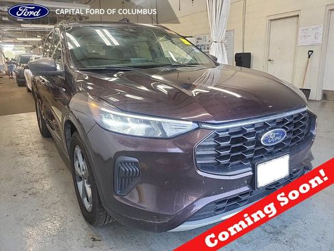 Used 2023 Ford Escape ST-Line AWD/4WD image 1