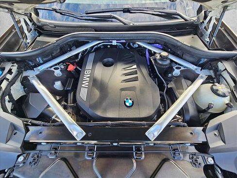Used 2023 BMW X7 xDrive40i w/ Premium Package AWD/4WD image 27