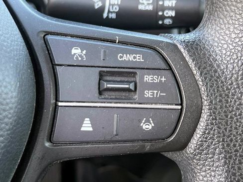 Certified 2023 Honda HR-V LX image 18