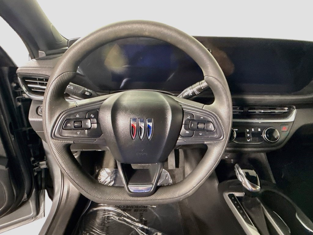 Used 2025 Buick Envista Preferred FWD image 12