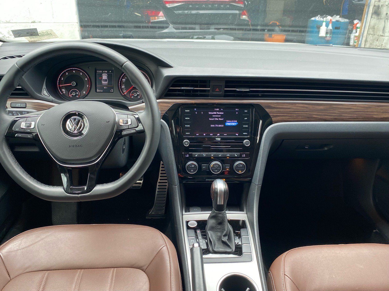 Used 2022 Volkswagen Passat 2.0T FWD image 9