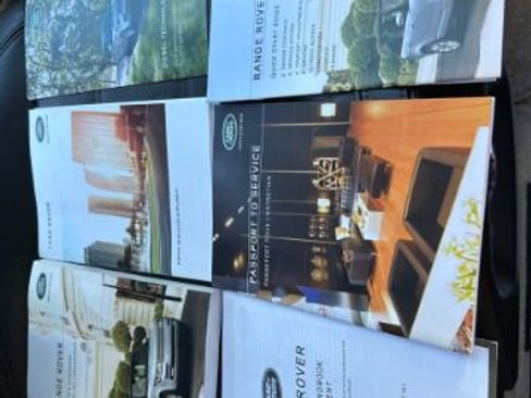 Used 2016 Land Rover Range Rover HSE image 38