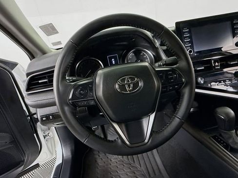 Used 2023 Toyota Camry SE w/ Convenience Package image 11