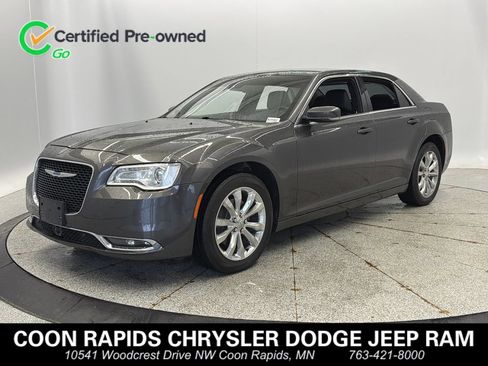 Used 2021 Chrysler 300 Touring L AWD/4WD image 1