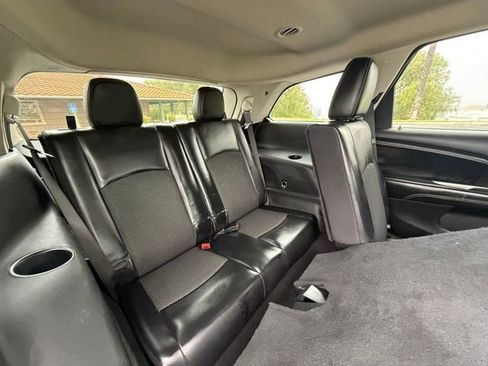 Used 2019 Dodge Journey Crossroad image 17