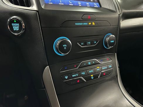 Used 2020 Ford Edge SEL w/ Convenience Package image 21