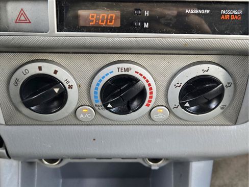 Used 2010 Toyota Tacoma PreRunner RWD image 16
