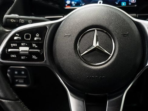 Used 2022 Mercedes-Benz GLA 250 image 15