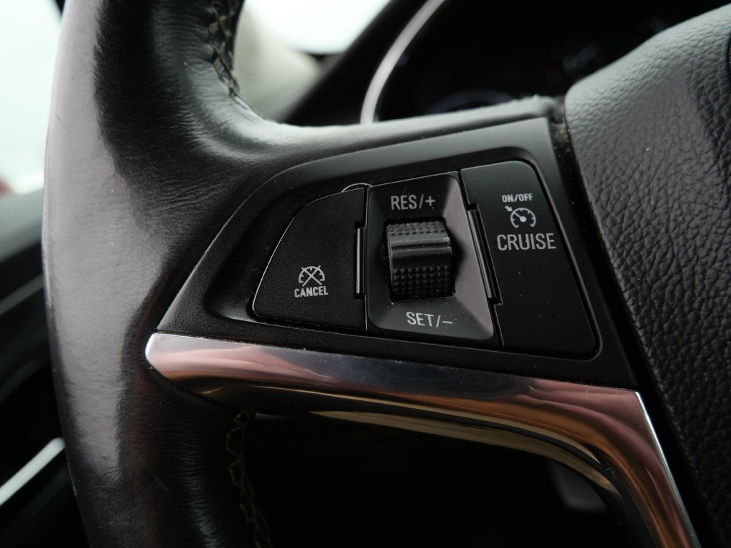 Used 2018 Buick Encore Essence AWD/4WD image 19