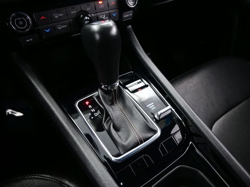 Used 2022 Jeep Compass Limited w/ Sun and Sound Group image 21