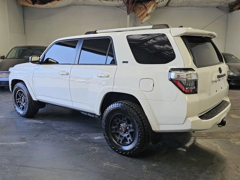 Used 2022 Toyota 4Runner SR5 RWD image 2