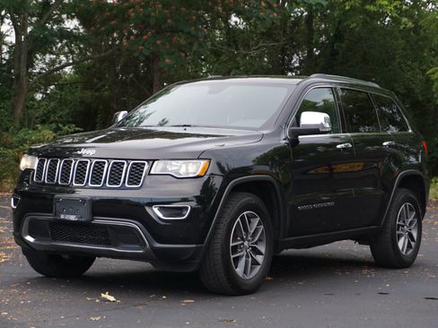Used 2018 Jeep Grand Cherokee Limited AWD/4WD image 1