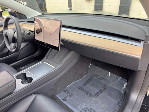 Used 2022 Tesla Model 3 RWD image 15