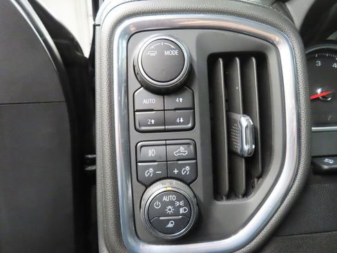 Used 2022 Chevrolet Silverado 1500 High Country w/ Technology Package image 47