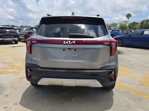 New 2026 Kia Seltos S FWD image 7
