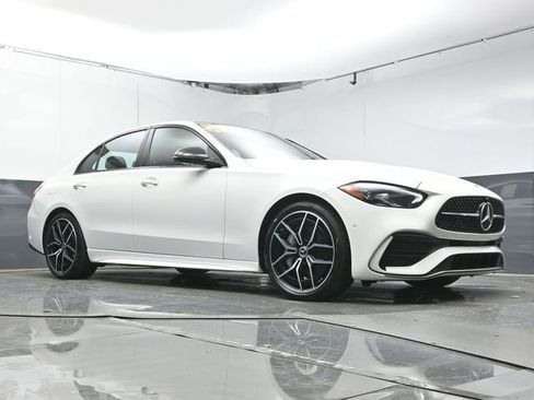 Used 2025 Mercedes-Benz C 300 Sedan image 40