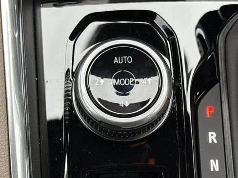 New 2026 GMC Canyon Denali image 19