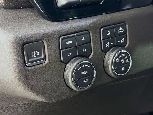 Used 2024 Chevrolet Silverado 3500 LTZ w/ LTZ Premium Package AWD/4WD image 11