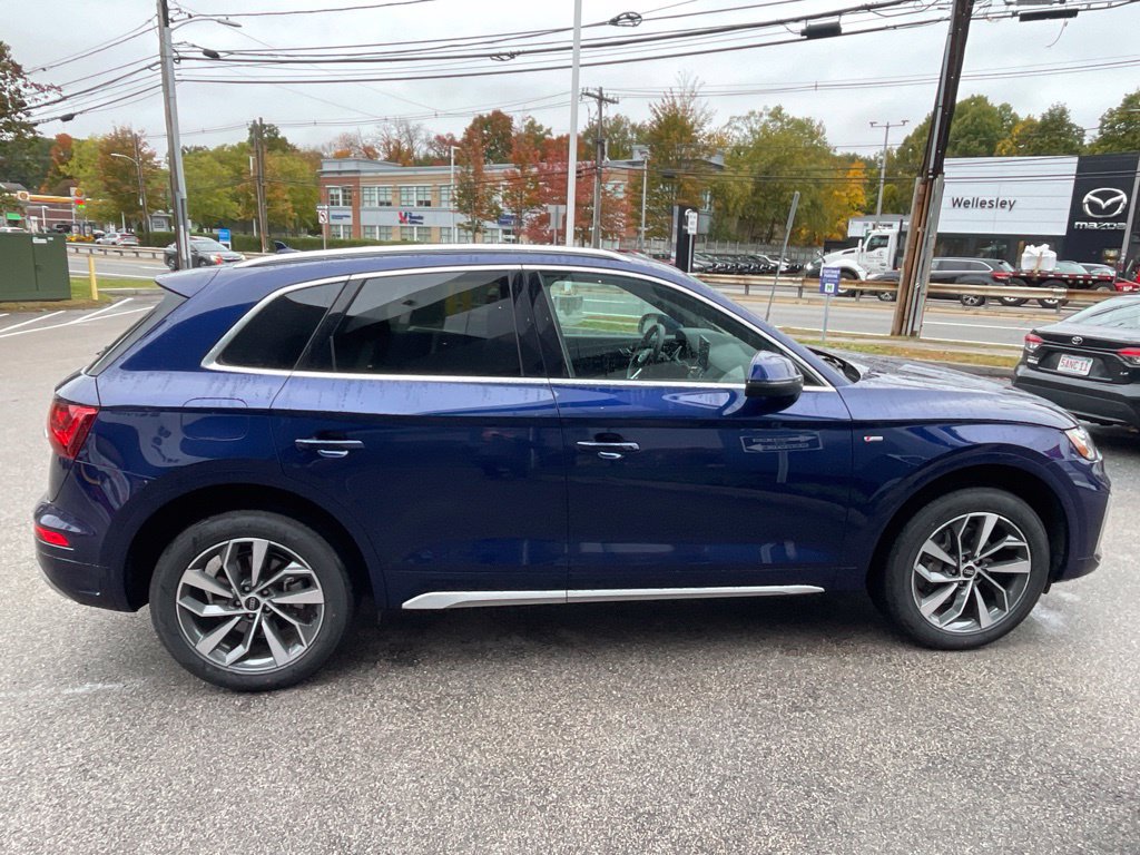 Used 2024 Audi Q5 2.0T Premium Plus w/ Premium Plus Package AWD/4WD image 5