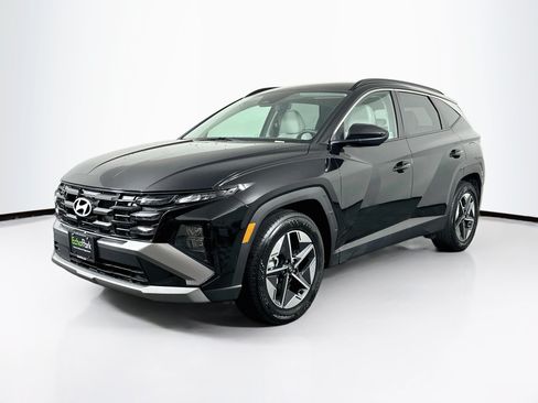 Used 2025 Hyundai Tucson SEL FWD image 3