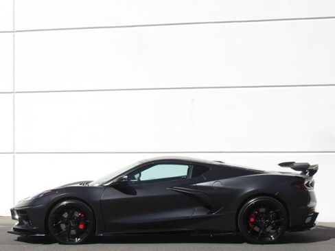 Used 2020 Chevrolet Corvette Stingray Premium Cpe w/ 3LT Preferred Equipment Group RWD image 4