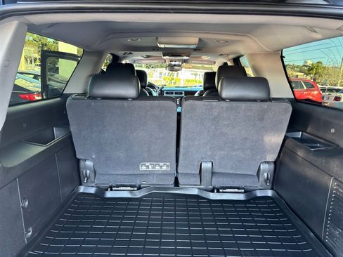 Used 2012 GMC Yukon XL Denali image 15