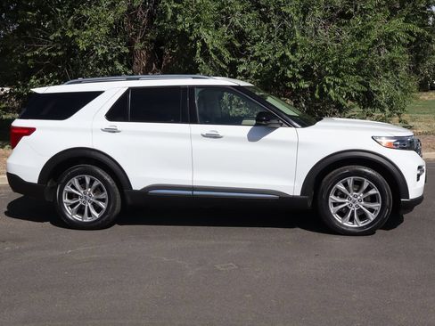 Used 2020 Ford Explorer Limited AWD/4WD image 3