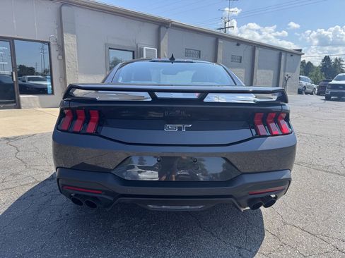Used 2024 Ford Mustang GT Premium w/ GT Performance Package RWD image 3