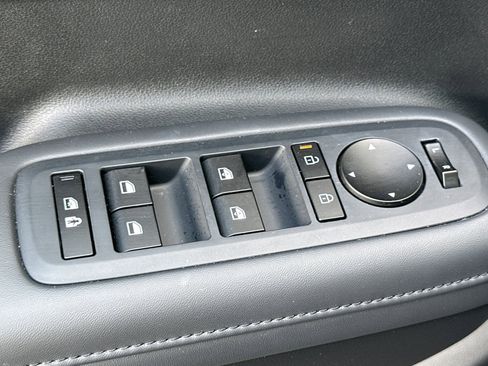 Certified 2025 Hyundai Santa Fe SEL image 11