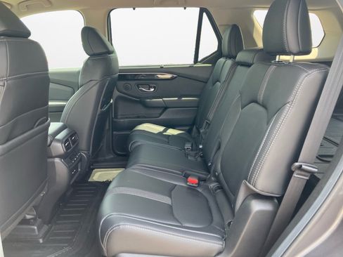 Certified 2025 Honda Pilot EX-L image 16