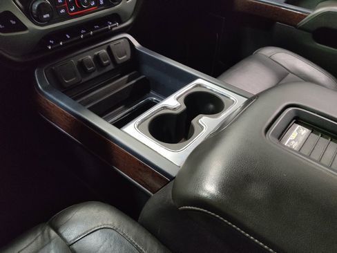 Used 2016 GMC Sierra 1500 SLT w/ SLT Preferred Package AWD/4WD image 26