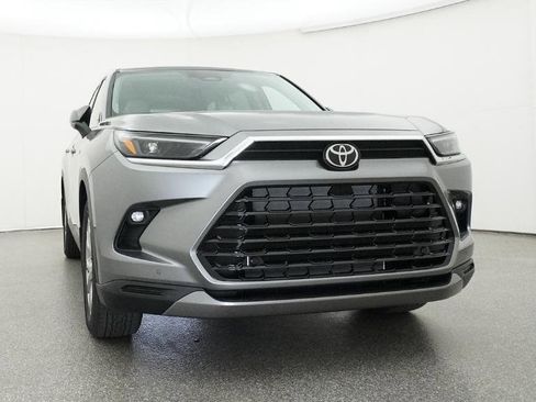 New 2026 Toyota Grand Highlander FWD image 41