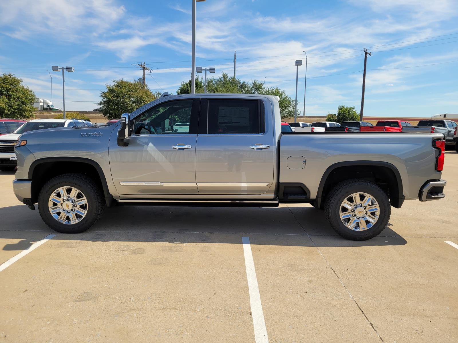 New 2026 Chevrolet Silverado 2500 High Country w/ High Country Premium Package AWD/4WD image 2