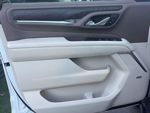 Used 2023 GMC Yukon XL Denali w/ Max Trailering Package image 7