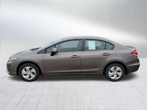 Used 2013 Honda Civic LX image 2