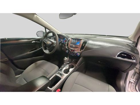 Used 2016 Chevrolet Cruze LT w/ Convenience Package FWD image 18
