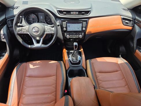 Used 2017 Nissan Rogue SL w/ SL Premium Package FWD image 7