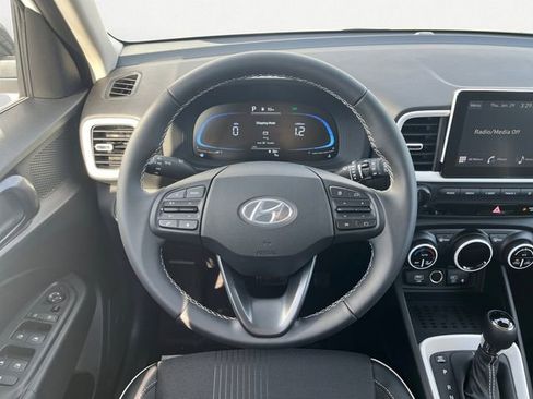 New 2026 Hyundai Venue SEL FWD image 12