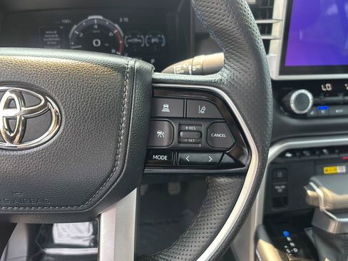 Used 2023 Toyota Tundra Platinum AWD/4WD image 29