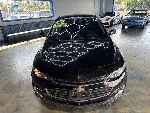 Used 2018 Chevrolet Malibu LT w/ Redline Edition FWD image 6