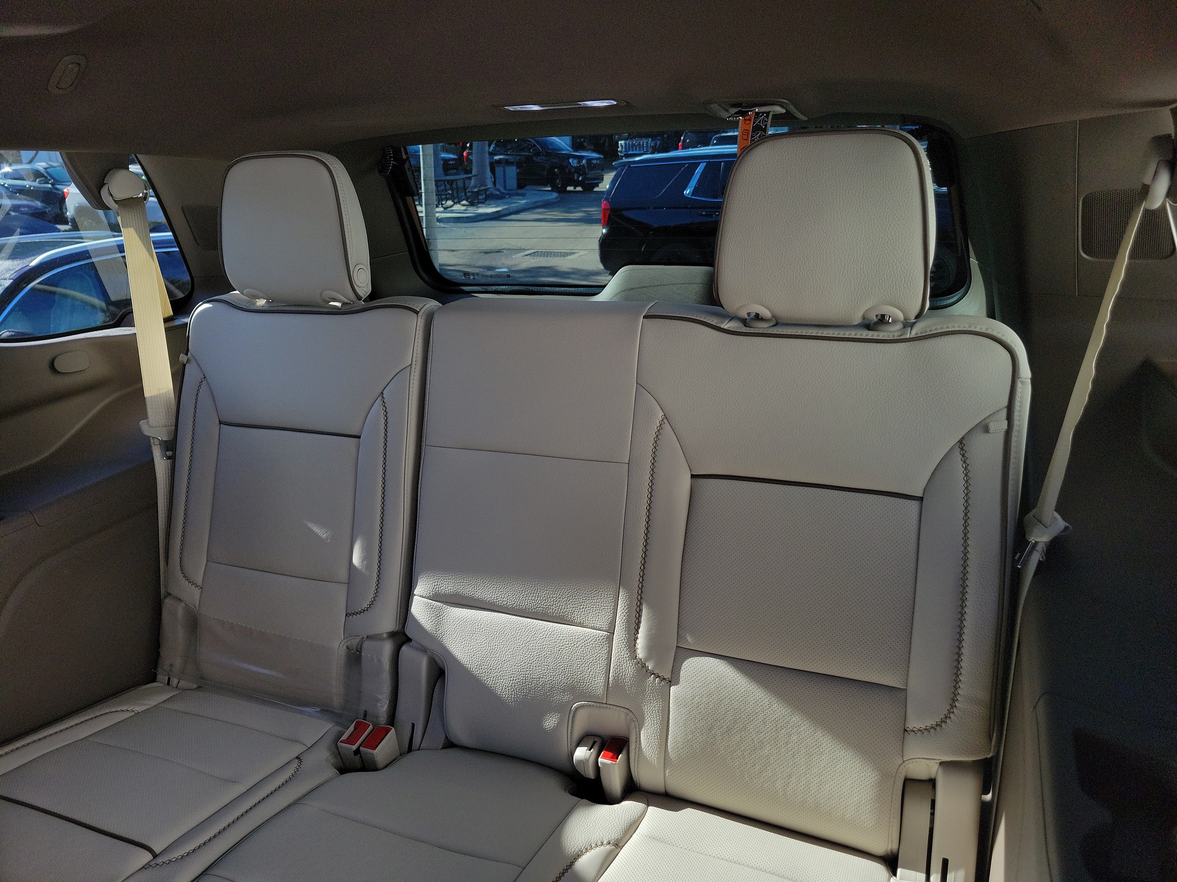 New 2026 GMC Yukon Denali w/ Denali Reserve Package AWD/4WD image 13