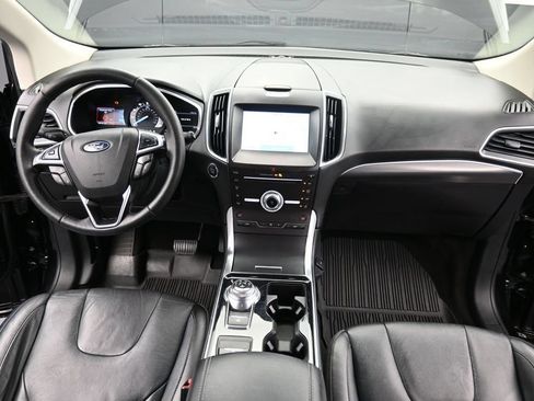 Used 2019 Ford Edge Titanium w/ Cold Weather Package AWD/4WD image 14