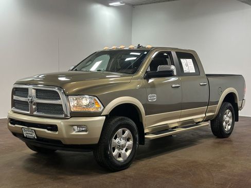 Used 2015 RAM 3500 Laramie Longhorn image 7