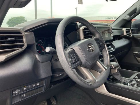 Certified 2025 Toyota Tundra SR5 w/ SR5 Premium Package AWD/4WD image 9