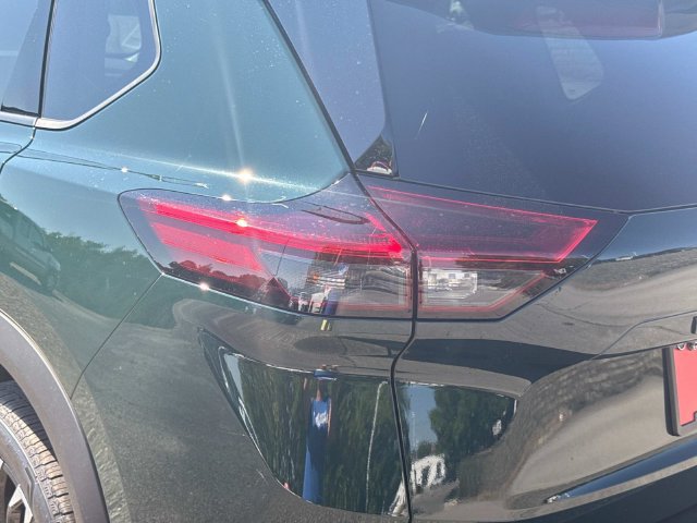 New 2026 Nissan Rogue Dark Armor AWD/4WD image 12