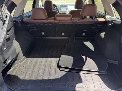 Used 2019 Subaru Outback 2.5i Touring w/ Popular Package #3A AWD/4WD image 25