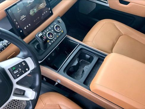 Used 2023 Land Rover Defender 130 First Edition image 16