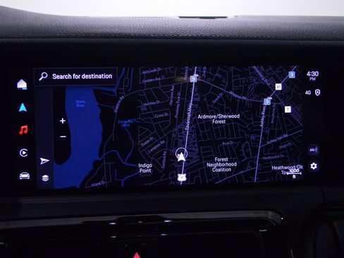 Certified 2025 Porsche Panamera 4 image 30