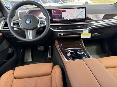 New 2026 BMW X5 xDrive50e w/ M Sport Package AWD/4WD image 17