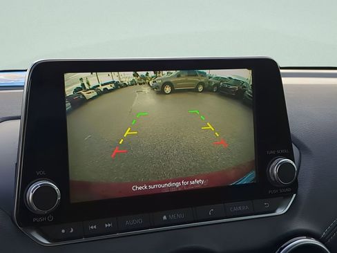 Certified 2021 Nissan Sentra SV image 19